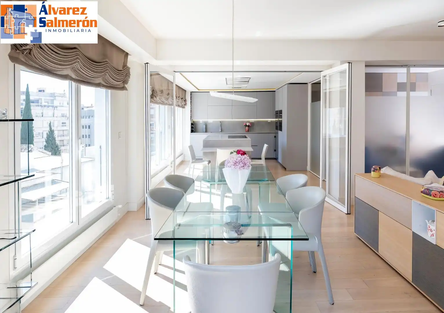 Dining room of Flat for sale in Granada  with Air Conditioner