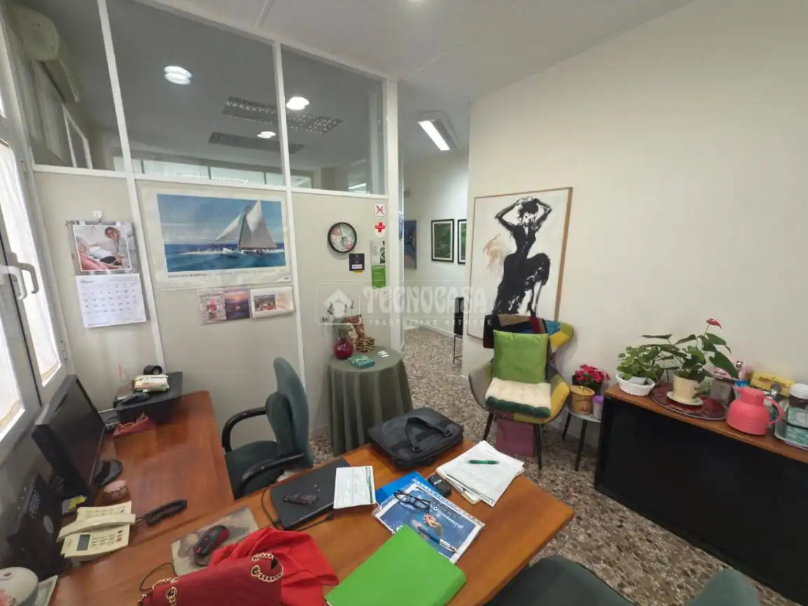 Office for sale in Madrid