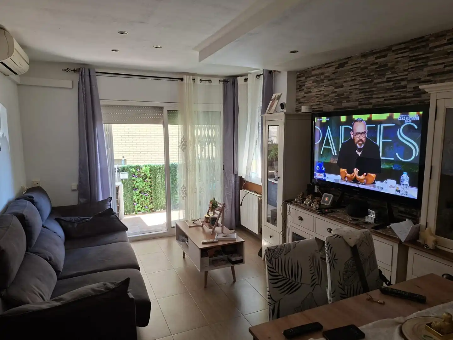 Sala d'estar de Apartament en venda en Calafell amb Terrassa i Balcó