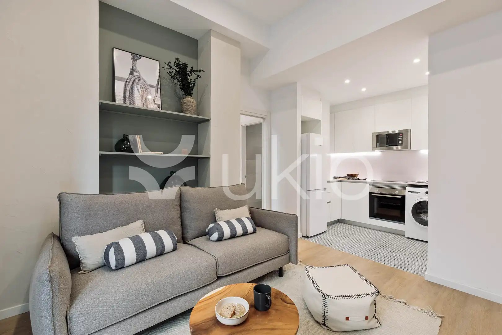 Sala de estar de Apartamento de alquiler en Barcelona con Aire acondicionado, Calefacción y Amueblado