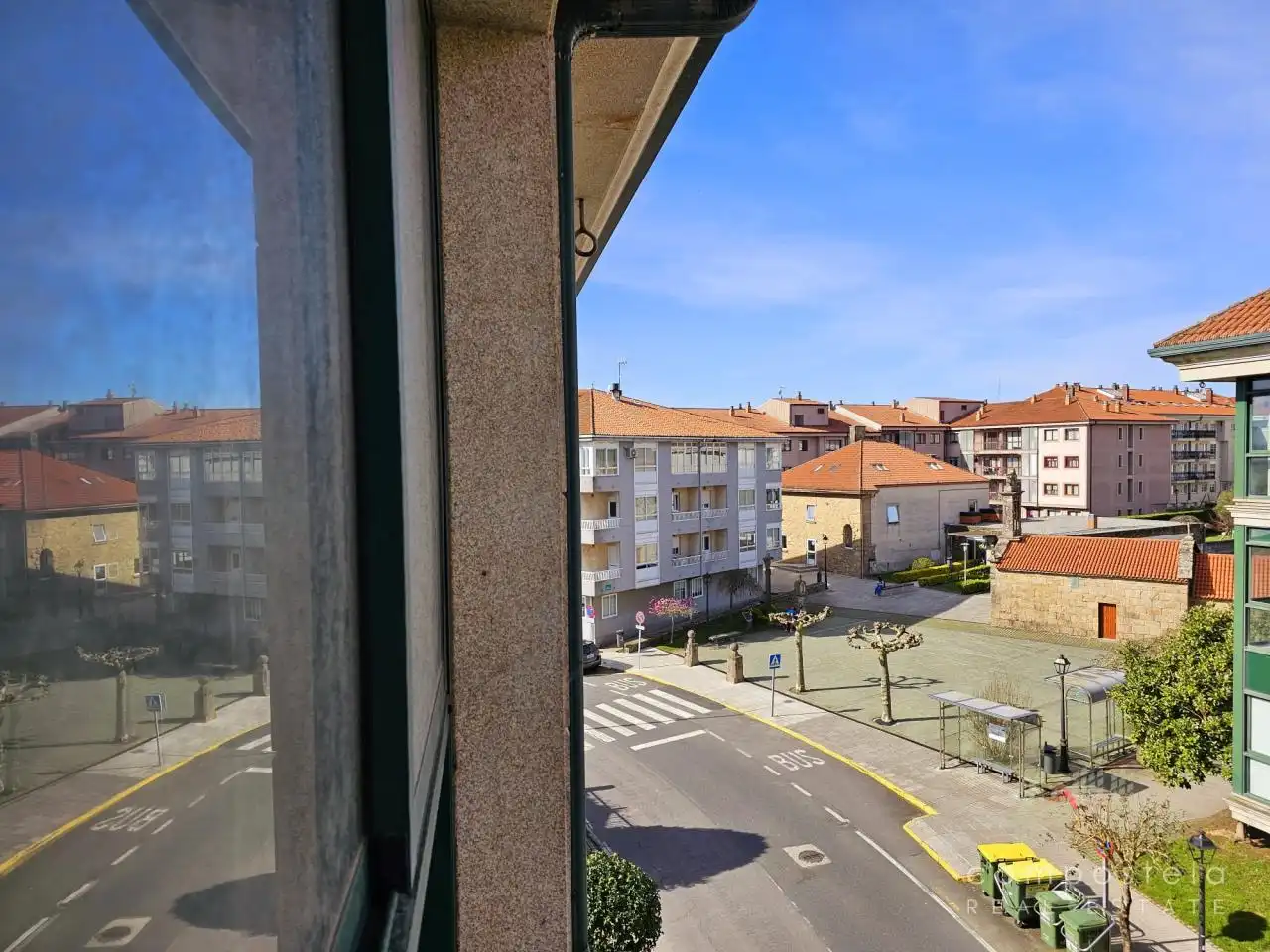 Vista exterior de Dúplex de lloguer en Ames amb Calefacció, Parquet i Traster