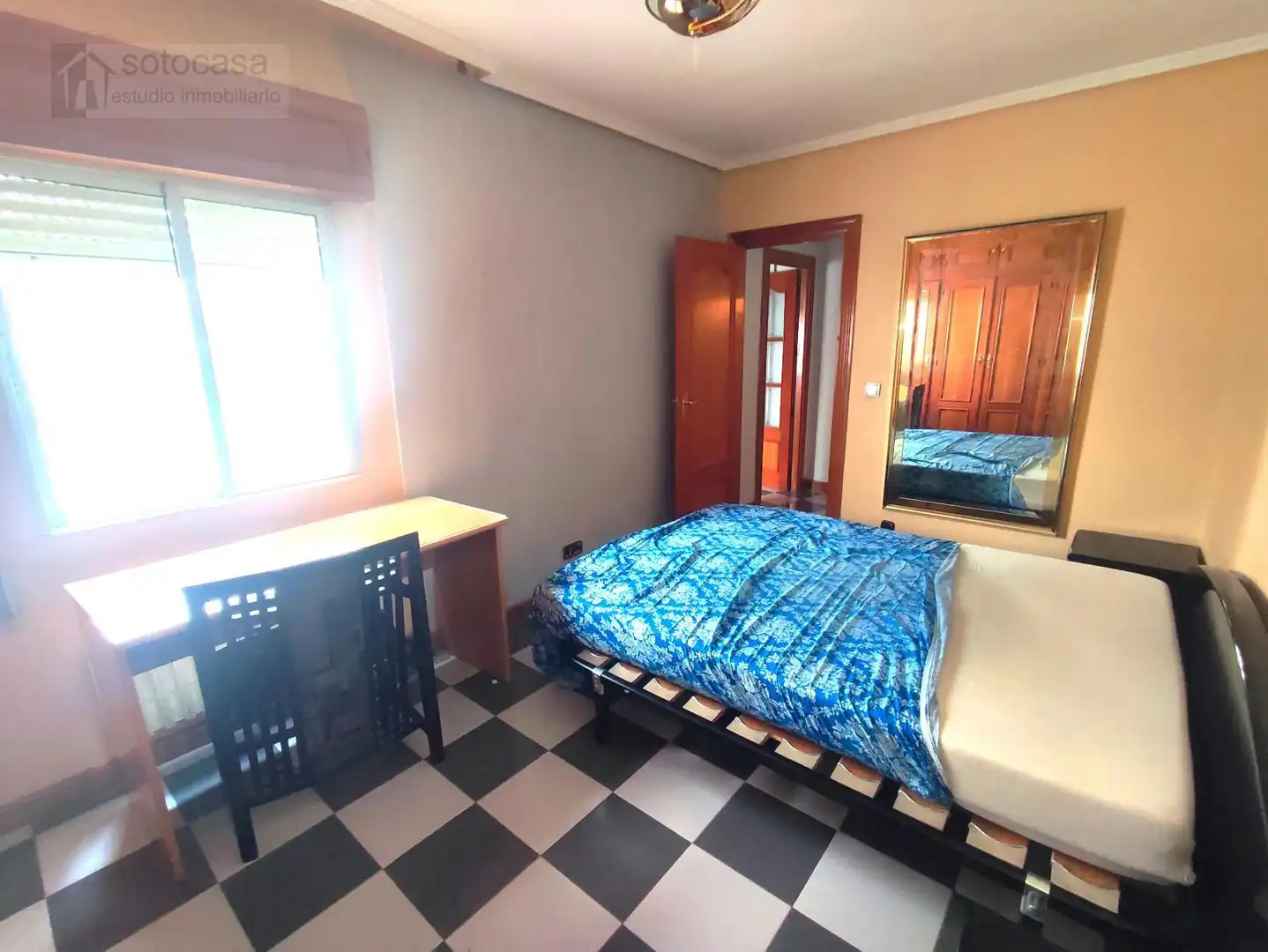 Habitación de Piso en venta en Valladolid con Calefacción, Terraza y Amueblado