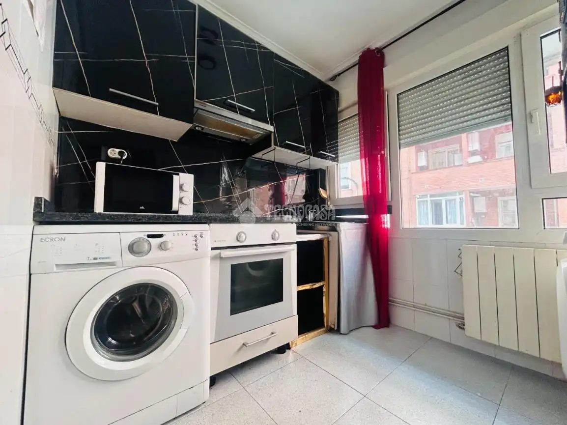 Cocina de Piso en venta en Bilbao  con Parquet