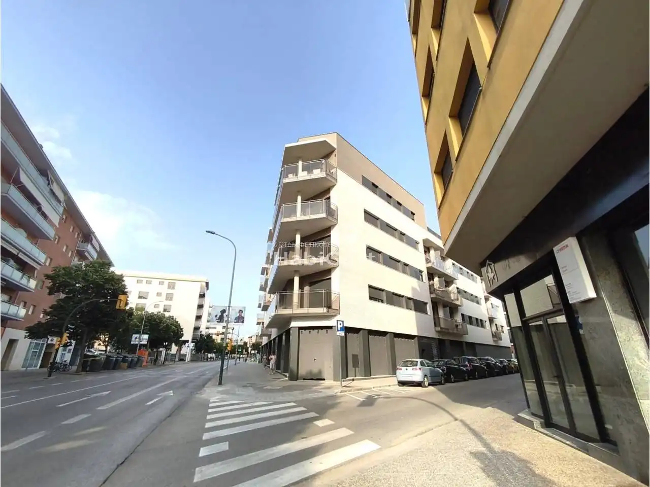 Exterior view of Garage for rent in Girona