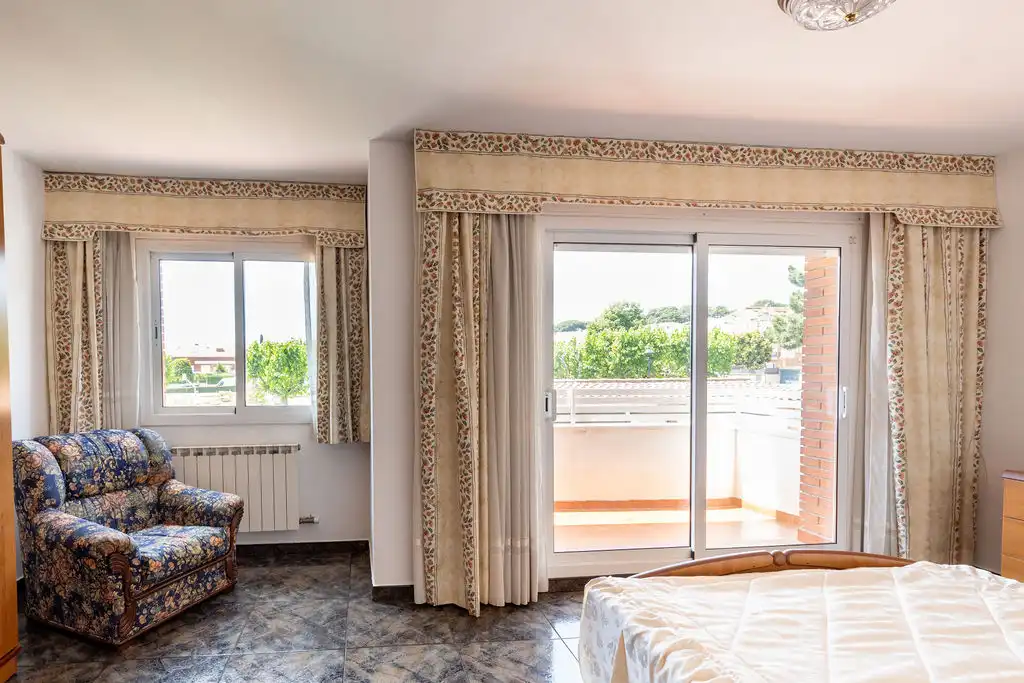 Habitación de Casa o chalet en venta en Sant Vicenç de Montalt con Aire acondicionado, Calefacción y Terraza