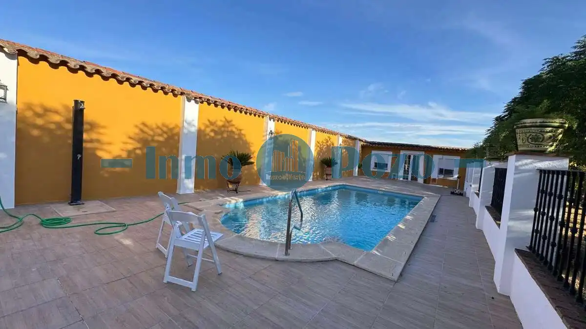 Detached house for sale in Almendralejo, imagen 4