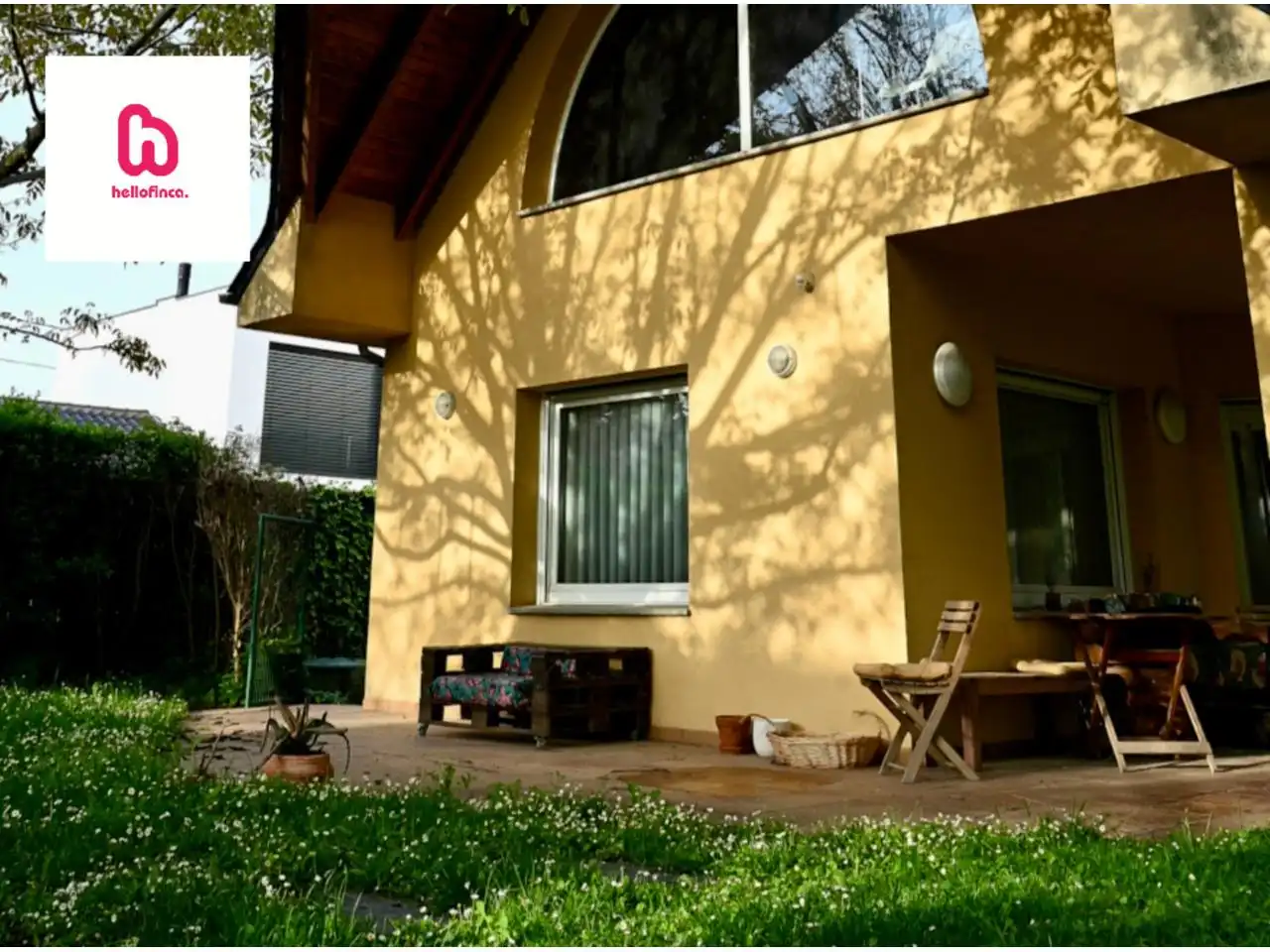 Detached house with garden for sale in Tona, imagen 3