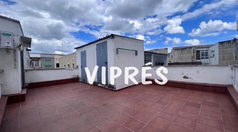 Precioso ático dúplex en ubicación extraordinaria!Espectacular vivienda distribuida en dos plantas, ideal como inversión o para gr