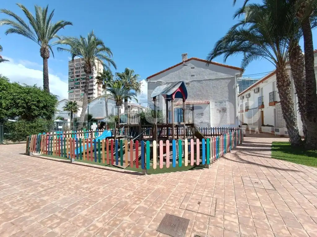 Exterior view of Houses for rent in Benidorm  with Air Conditioner, Swimming Pool and Furnished
