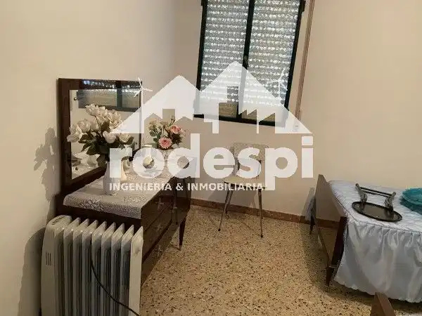 Dormitori de Casa o xalet en venda en A Cañiza   amb Traster i Moblat