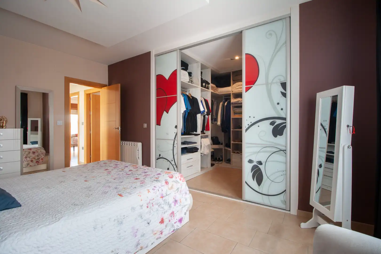 Habitación de Casa o chalet en venta en Gójar con Aire acondicionado, Calefacción y Jardín privado