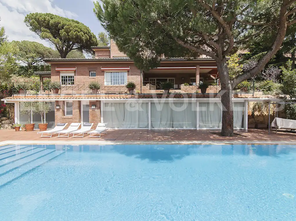 Jardín de Casa o chalet en venta en Barcelona con Aire acondicionado, Calefacción y Jardín privado