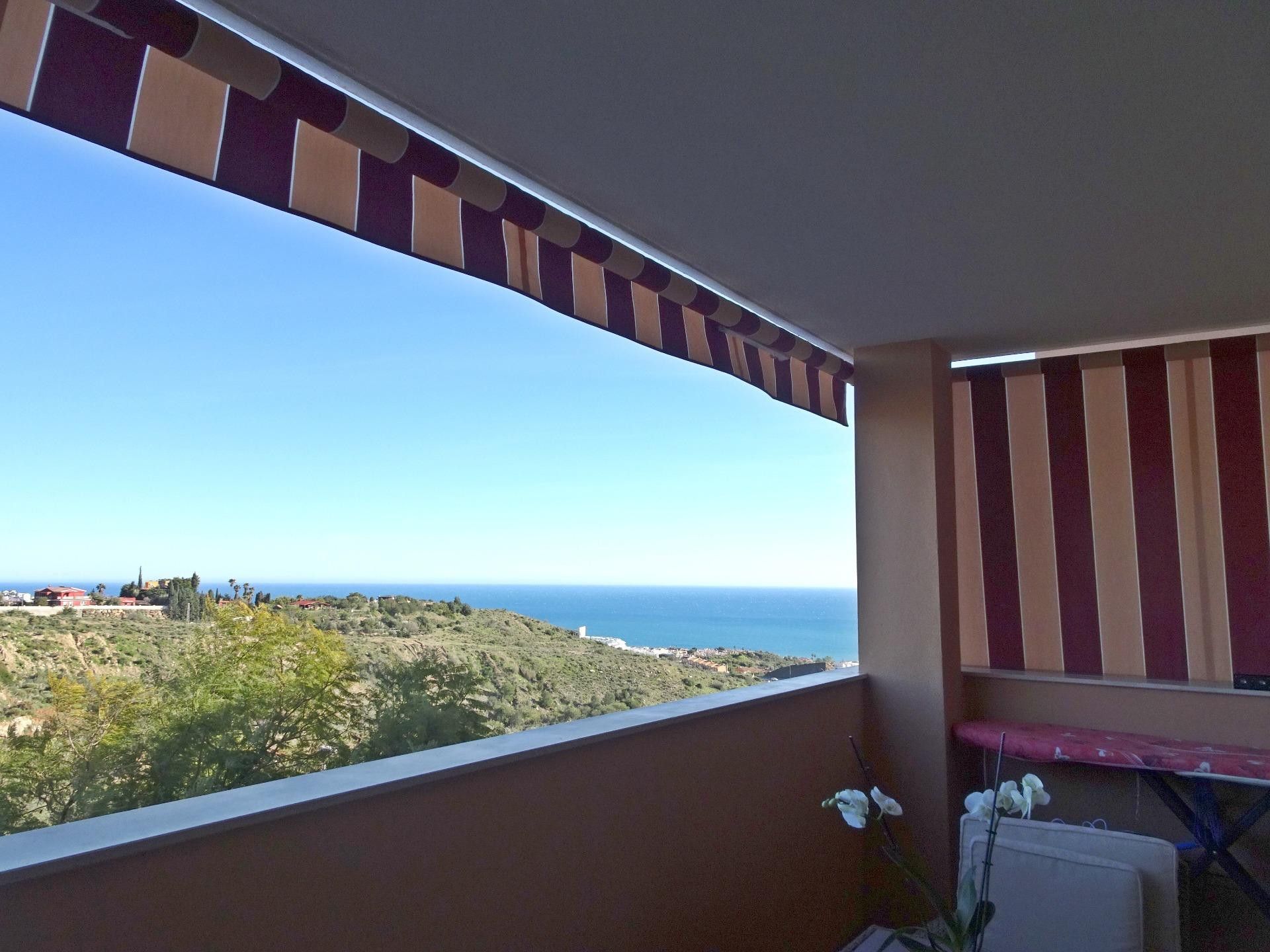 Bedroom of Flat for sale in Rincón de la Victoria  with Air Conditioner, Private garden and Terrace