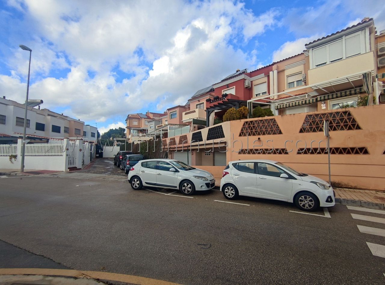 Vista exterior de Garatge en venda en Vélez-Málaga