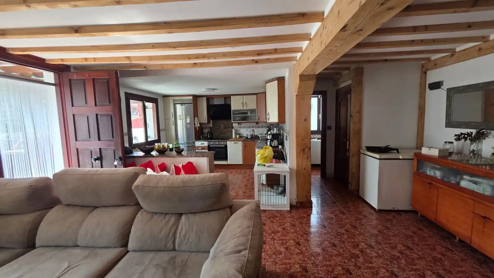 Sala de estar de Casa o chalet en venta en Castro-Urdiales con Calefacción y Jardín privado
