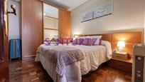 Bedroom of Flat for sale in Santurtzi 