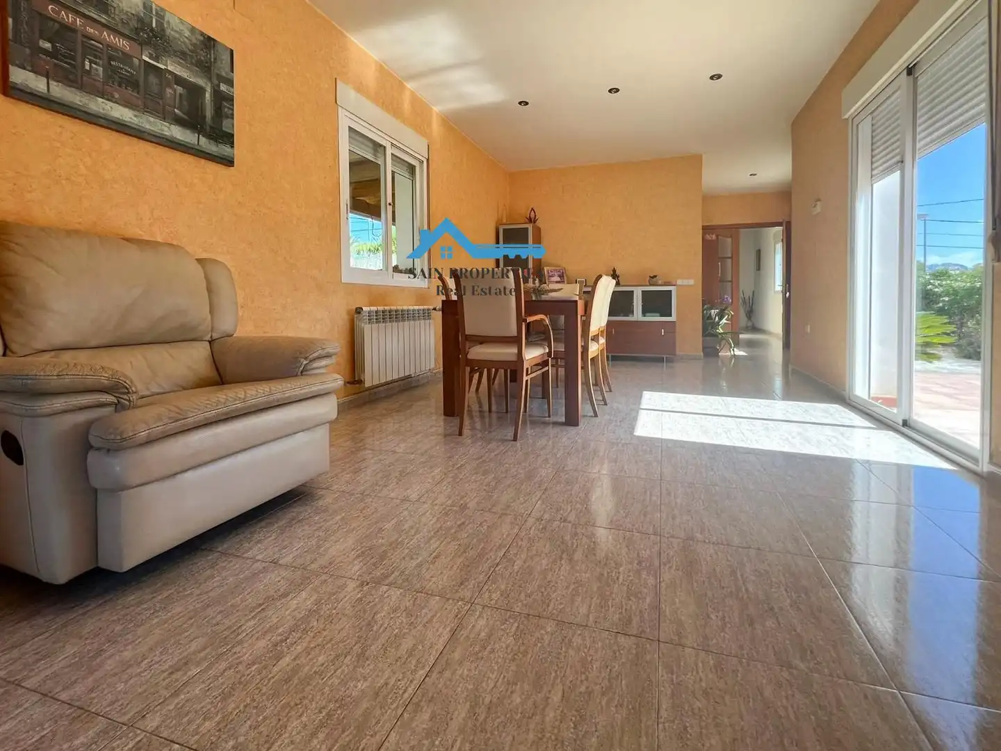 Sala de estar de Casa o chalet en venta en La Nucia con Aire acondicionado, Jardín privado y Terraza