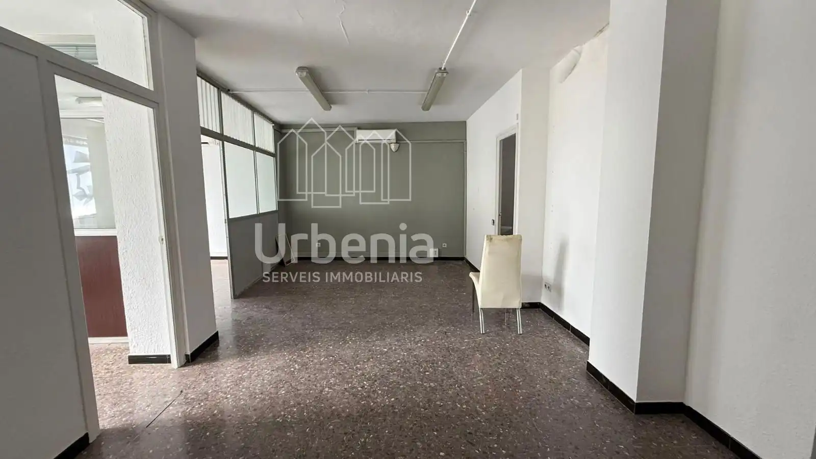 Oficina de alquiler en Badalona con Aire acondicionado