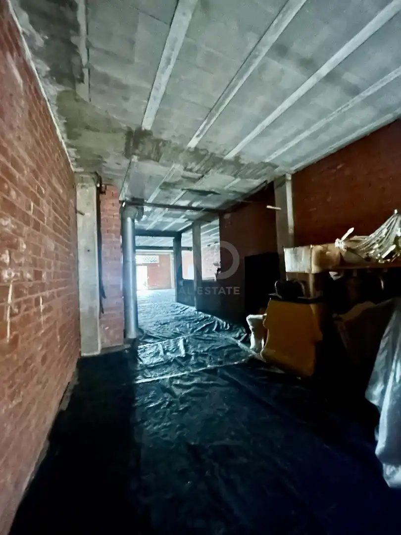 Edificio en venta en Valverde de la Virgen
