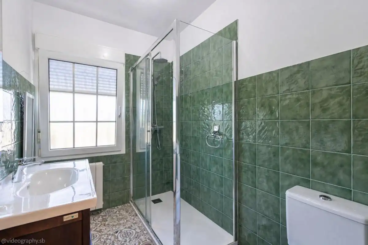Bathroom of Houses for sale in Móstoles  with Air Conditioner, Heating and Private garden