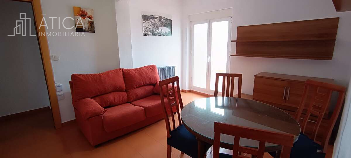 Wohnzimmer von Dachboden zur Miete in Salamanca Capital mit Heizung und Möbliert