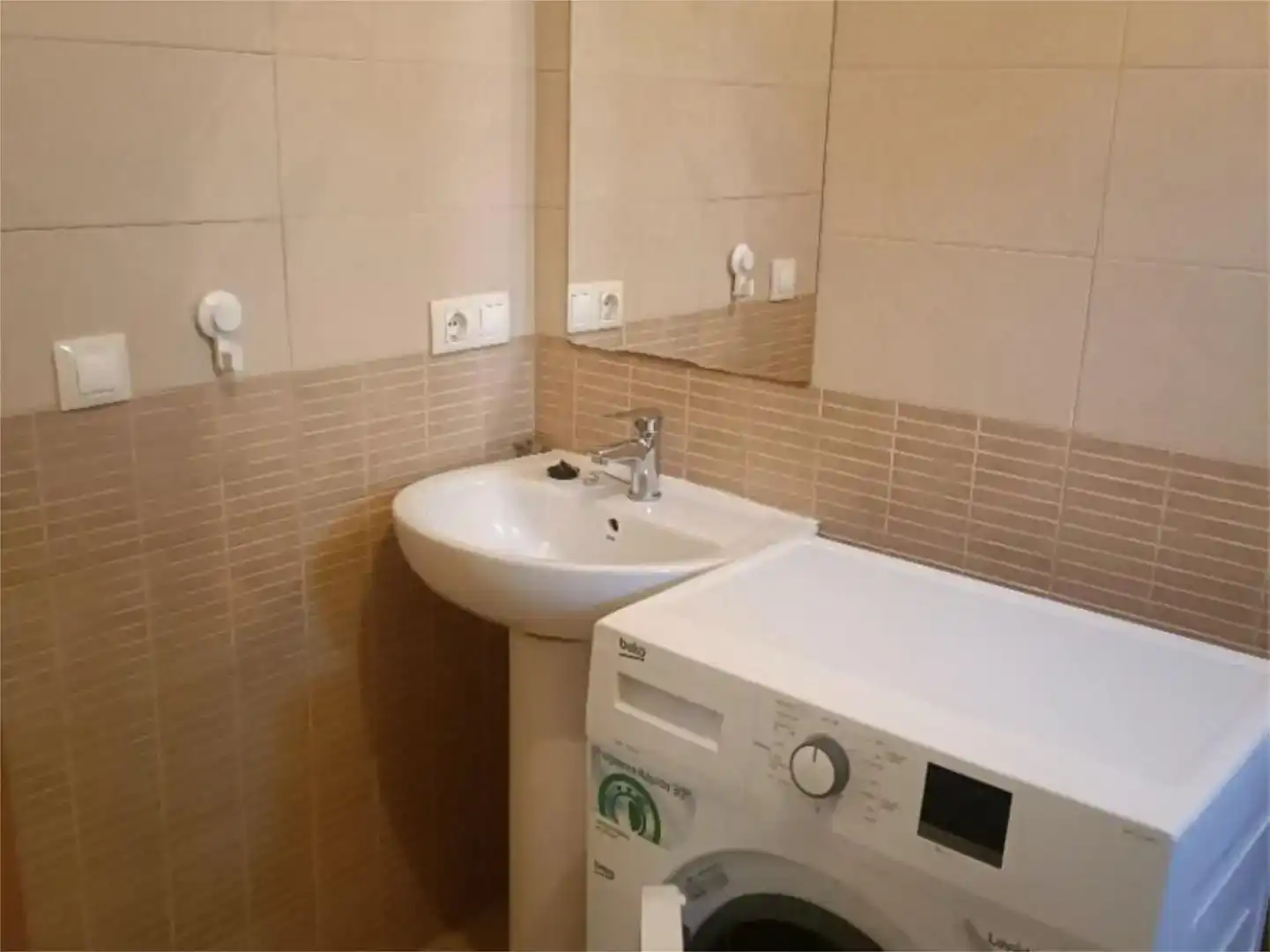 Baño de Piso en venta en Bermillo de Sayago con Amueblado y Balcón