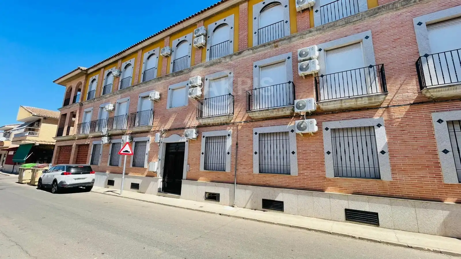 Exterior view of Flat for sale in Malpica de Tajo  with Heating