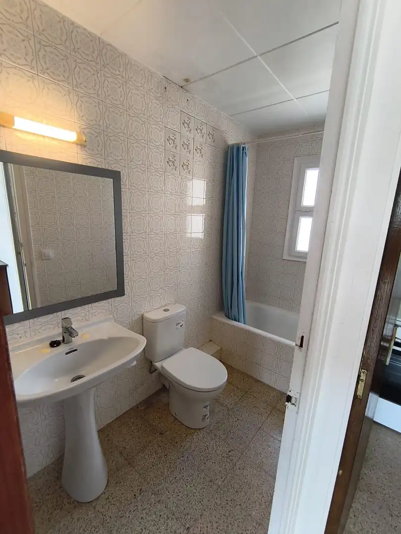 Bathroom of Flat for sale in L'Estartit