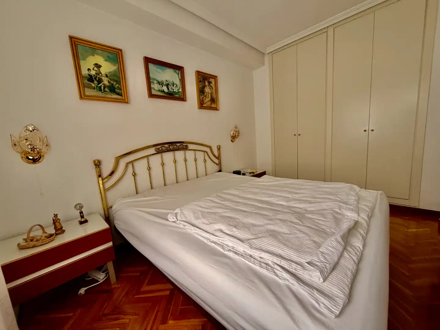 Habitación de Dúplex en venta en Leganés con Aire acondicionado, Calefacción y Jardín privado