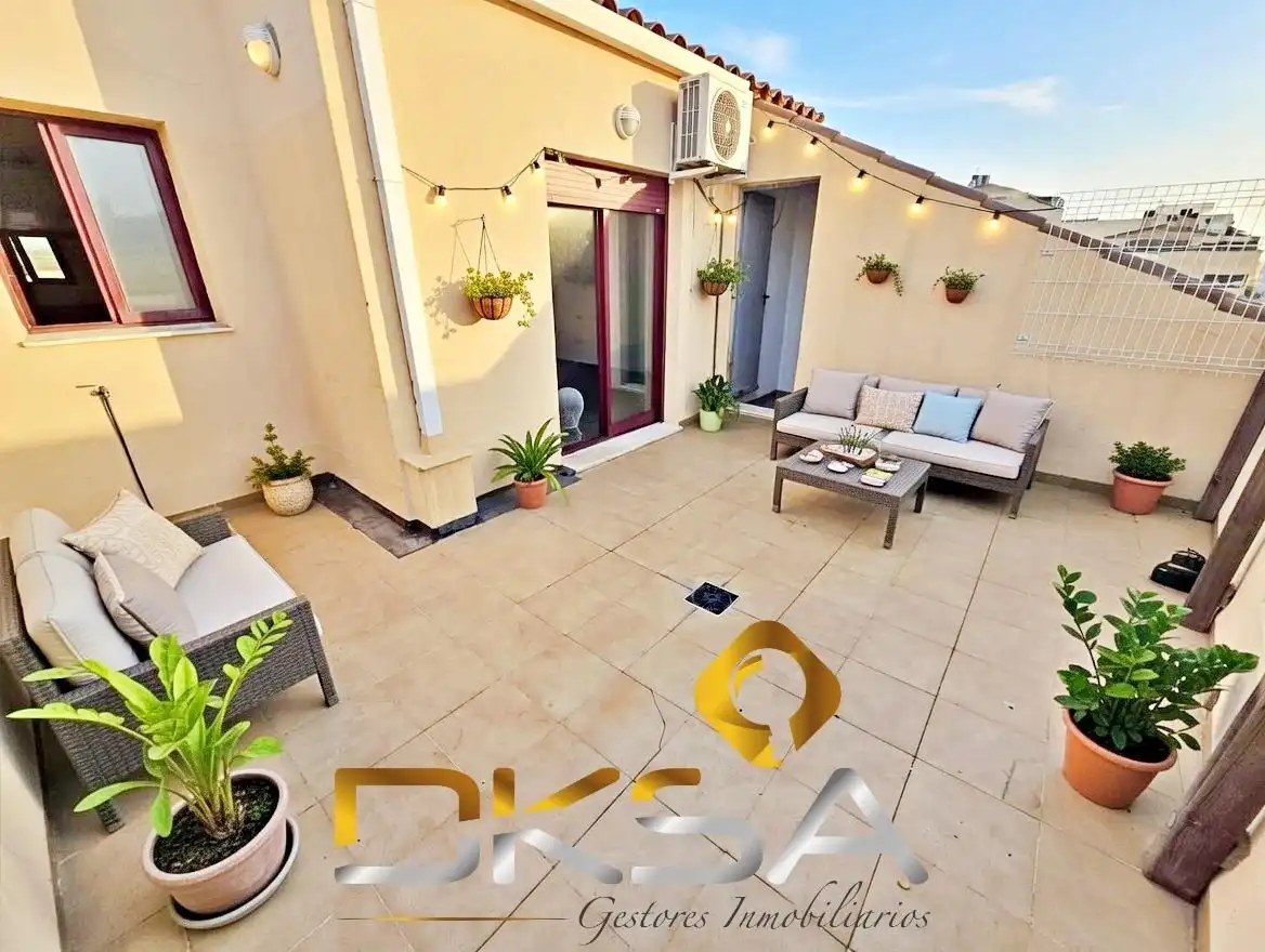 Ático con ascensor en venta en Calle VALL D'UIXO, imagen 2