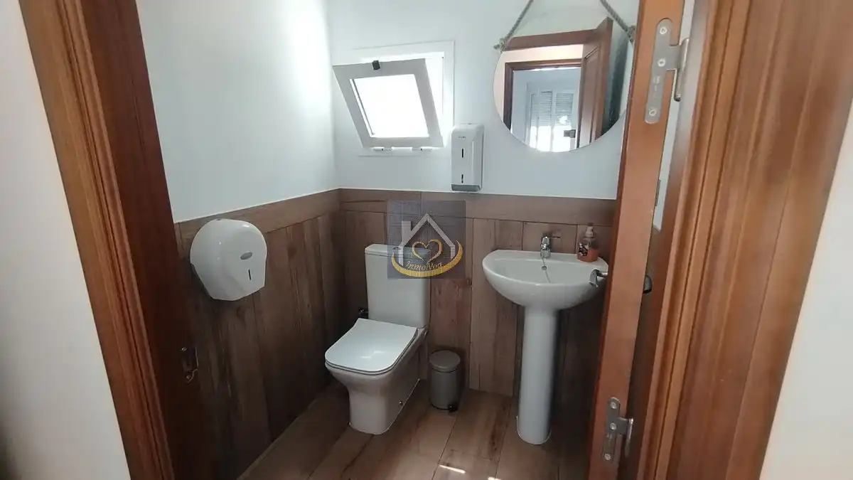 Bathroom of Office for rent in Cartaya  with Air Conditioner and Balcony