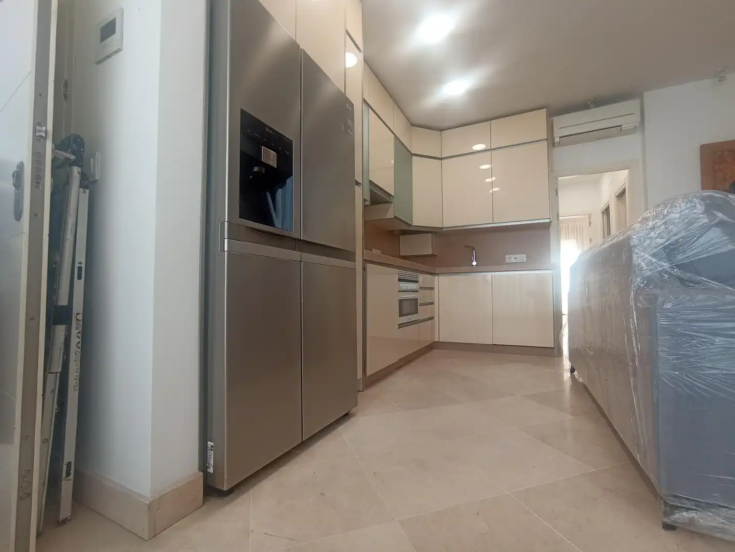 Cocina de Piso en venta en Sevilla con Aire acondicionado, Trastero y Amueblado
