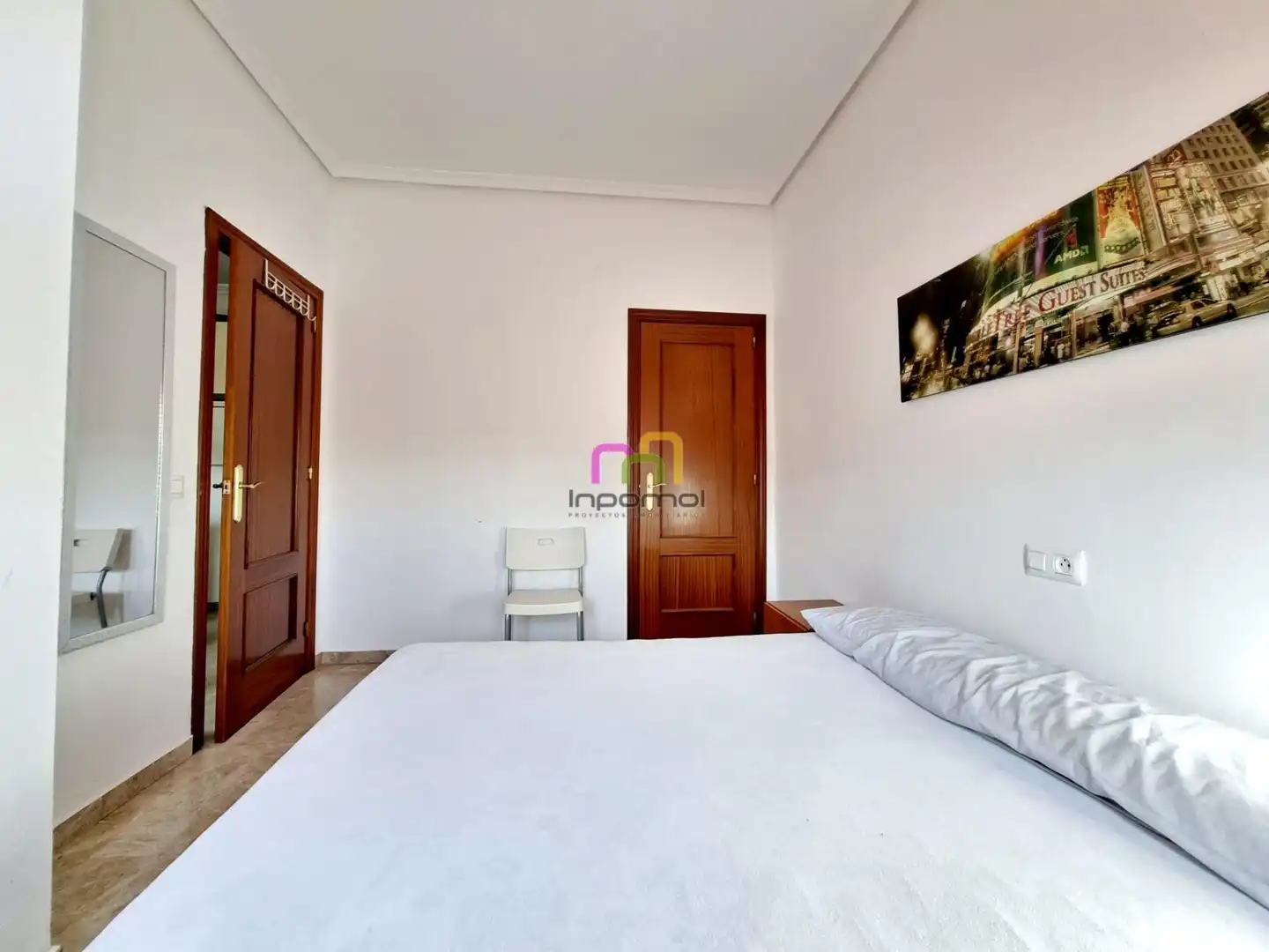 Habitación de Oficina en venta en Badajoz con Aire acondicionado