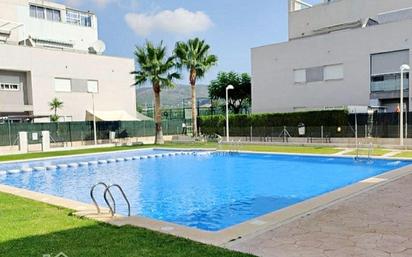 Piscina de Pis en venda en Sagunto / Sagunt amb Terrassa