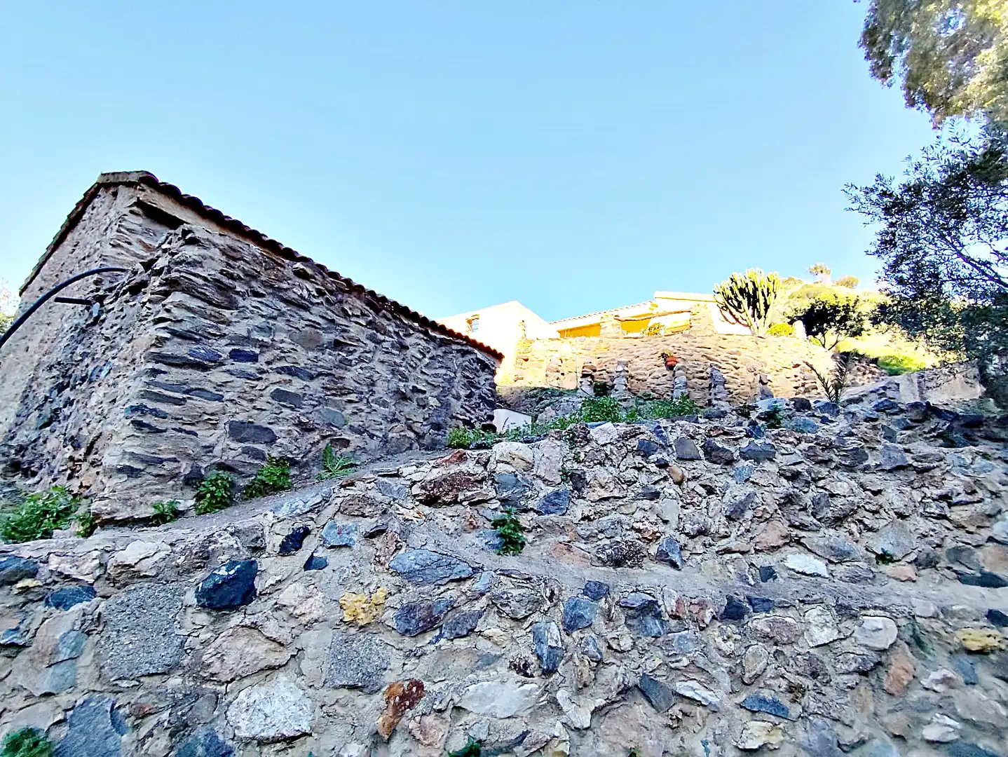 Vista exterior de Finca rústica en venda en Pizarra amb Terrassa