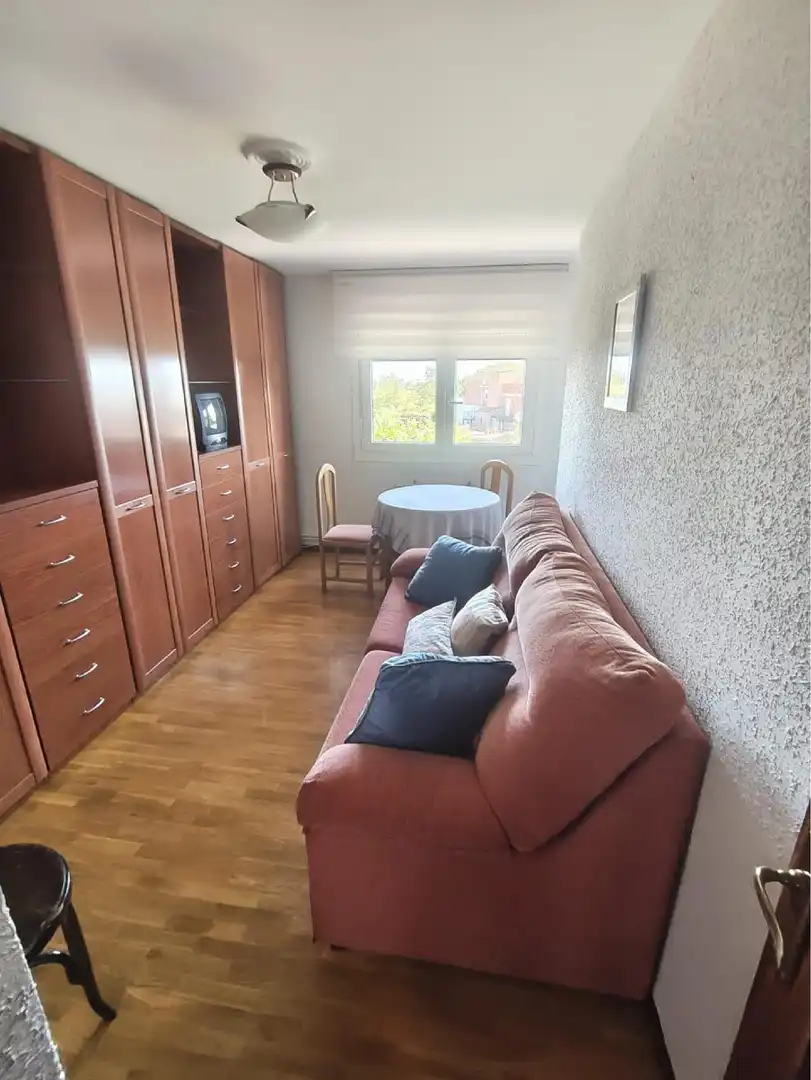 Schlafzimmer von Wohnung zur Miete in San Cebrián de Campos mit Heizung und Möbliert