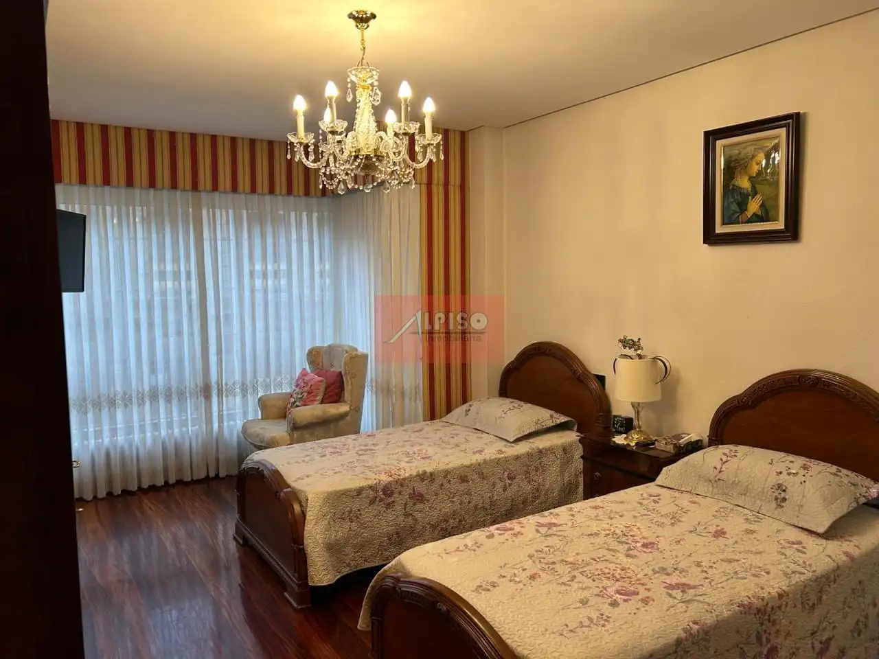 Habitación de Piso en venta en Ourense Capital  con Calefacción, Parquet y Terraza