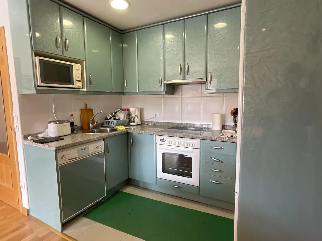 Kitchen of Apartments for sale in Santo Domingo de la Calzada  with Heating, Parquet flooring and Storage room
