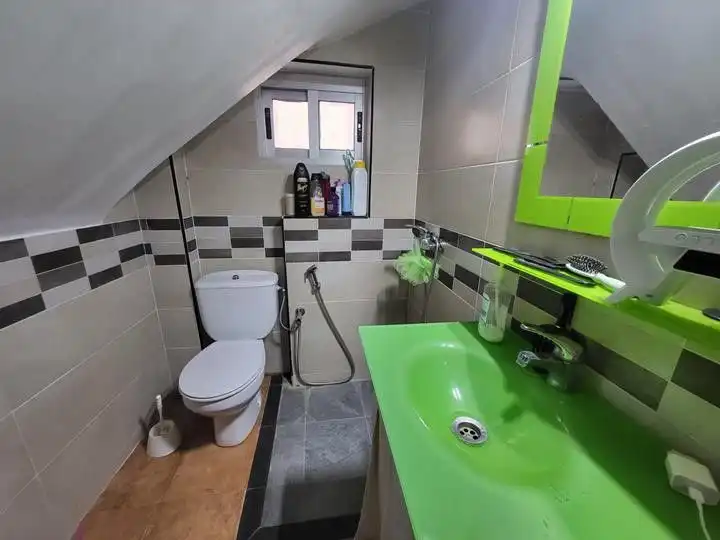 Baño de Casa o chalet en venta en Sisante con Aire acondicionado, Calefacción y Amueblado