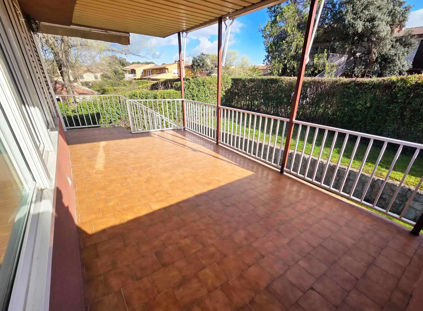 Terraza de Casa adosada de alquiler en La Moraleja con Calefacción, Jardín privado y Terraza