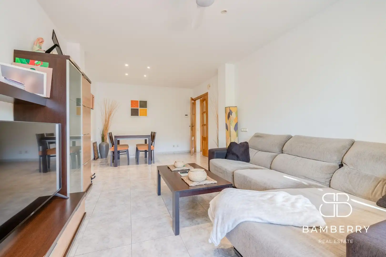 Sala de estar de Apartamento en venta en Sant Pol de Mar con Calefacción, Trastero y Piscina comunitaria
