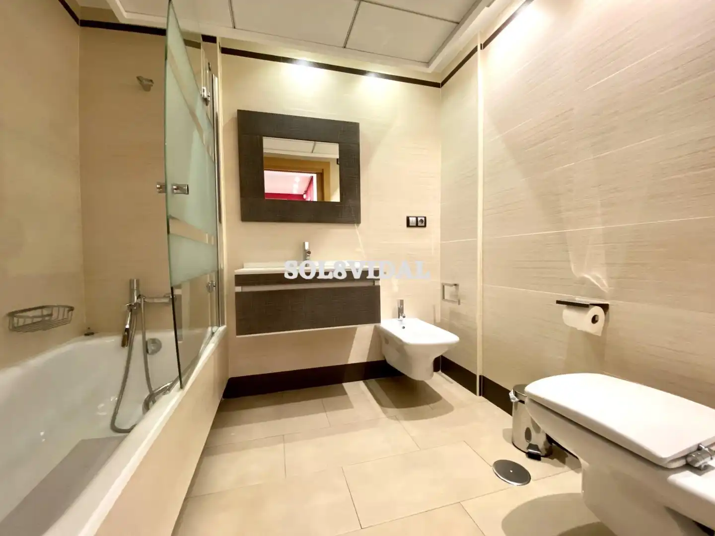 Baño de Piso de alquiler en Orihuela con Aire acondicionado, Calefacción y Amueblado