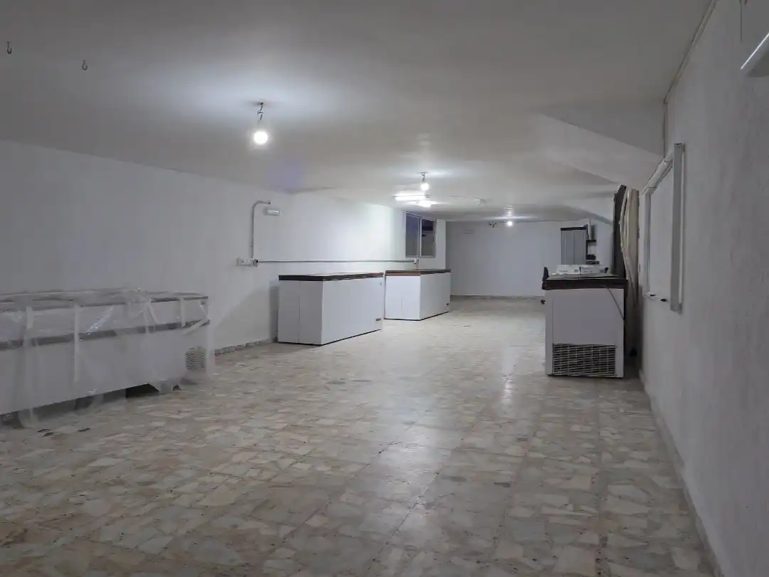 Commercial properties for sale in Cebreros  with Air Conditioner and Furnished