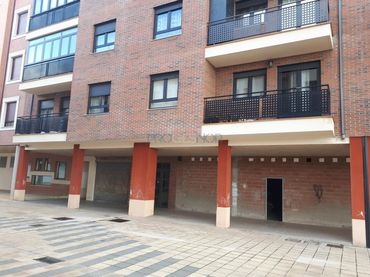 Local comercial en venda a Rosalia de castro