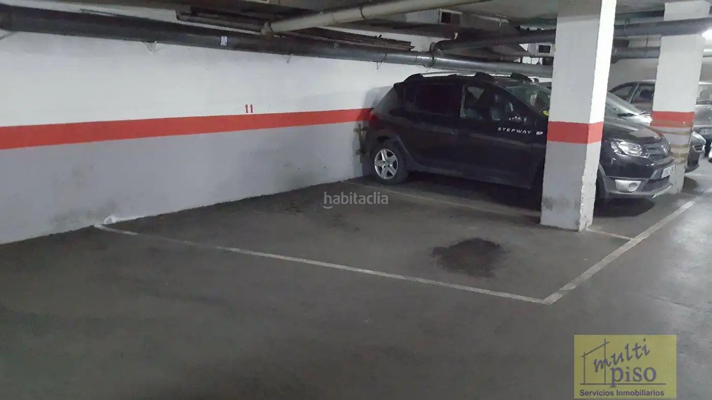 Garage zum Verkauf in Sants