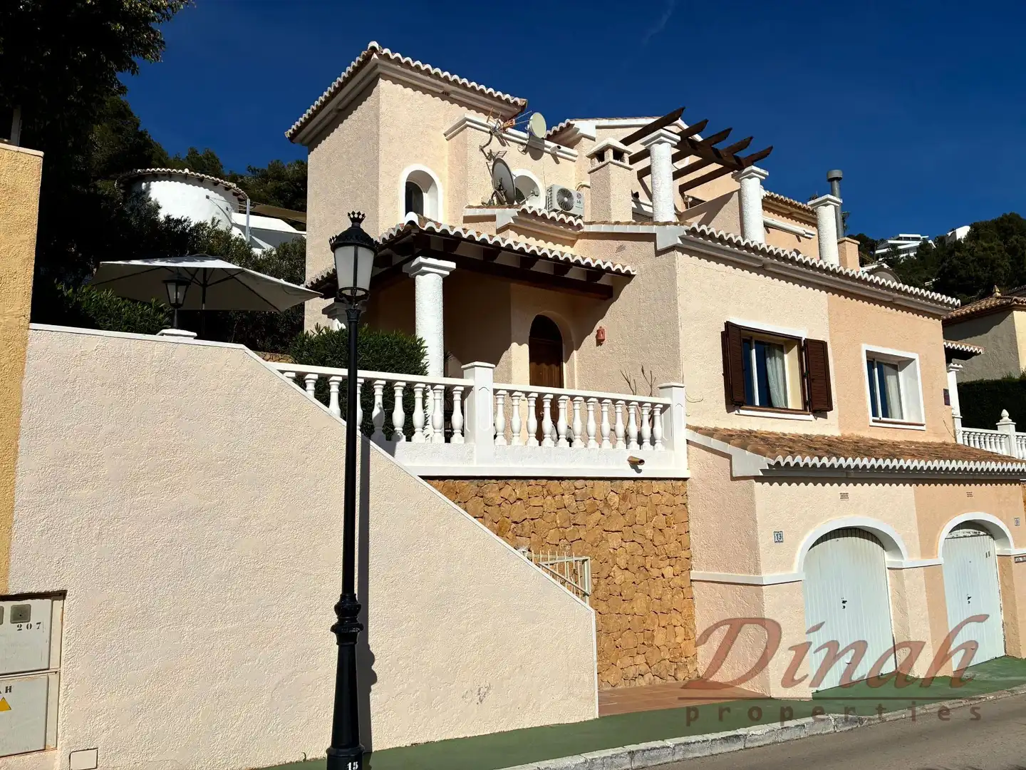 Vista exterior de Casa o chalet en venta en Altea con Aire acondicionado, Calefacción y Piscina