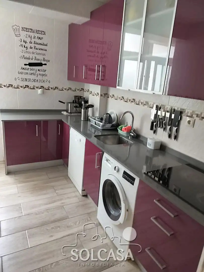 Kitchen of Flat for sale in Valladolid  with Heating, Oven and Washing machine