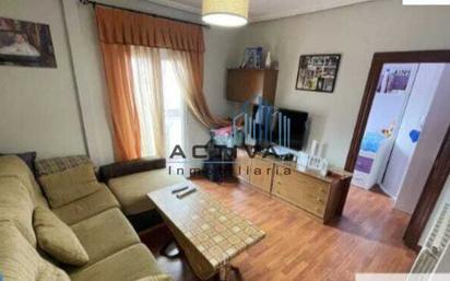 Living room of Flat for sale in Valladolid Capital  with Terrace