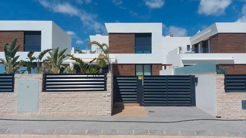 Casa o chalet en venta en Calle Lorcha, Pueblo Español - Coveta Fumá