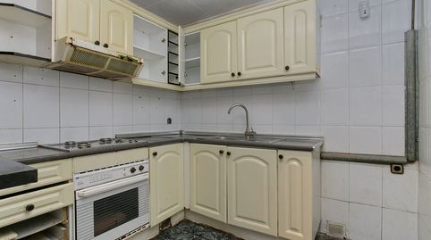 Foto 4 de Piso en venta en C/ Jaume Pinent, Les Roquetes, Barcelona Capital